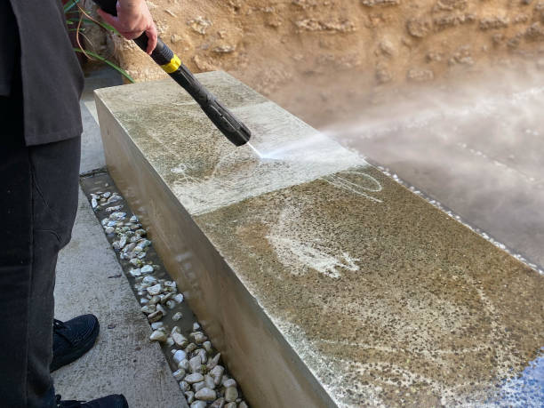 Why Choose Our Certified Pressure Washing Experts for Your Project Needs in Dunnellon, FL?